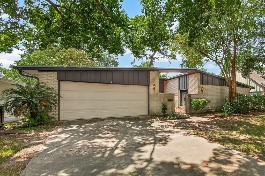 10039 Warwana - Photo 1