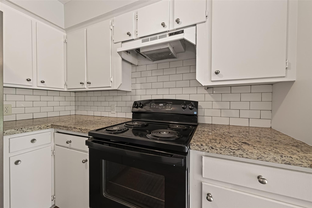 10039 Warwana - Photo 17