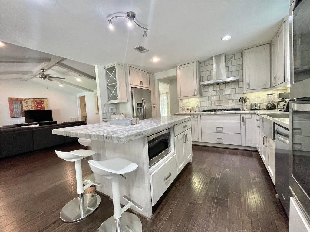 5638 Grape Street - Photo 0