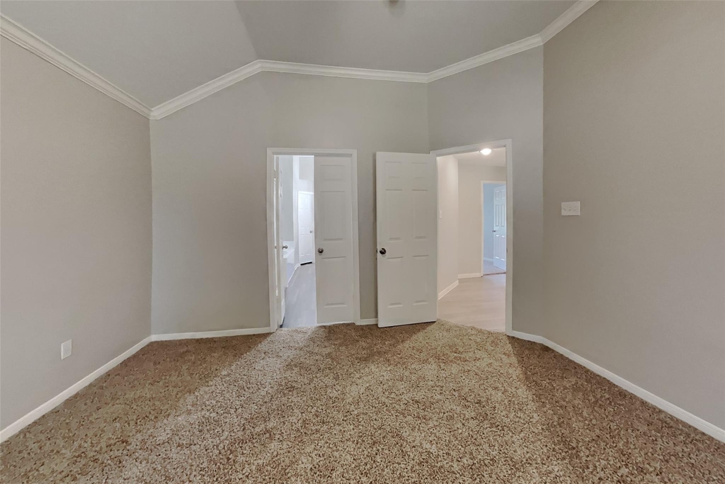 15907 Lausanne Drive - Photo 12