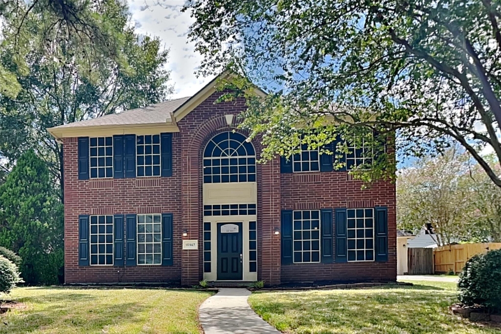 15907 Lausanne Drive - Photo 0