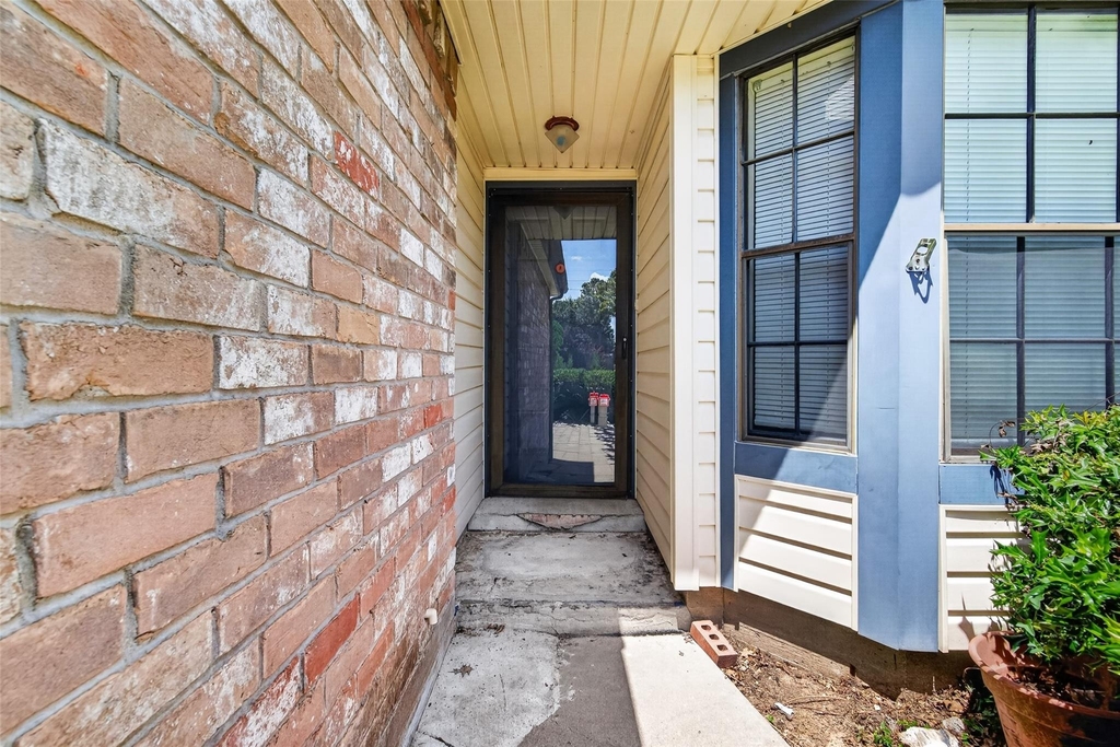 14002 Kathi Lynn Lane - Photo 2