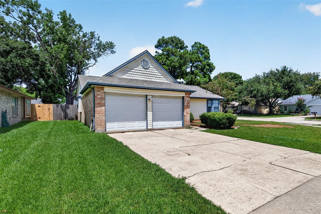 14002 Kathi Lynn Lane - Photo 1