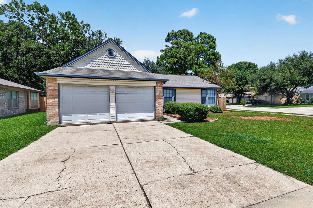 14002 Kathi Lynn Lane - Photo 0