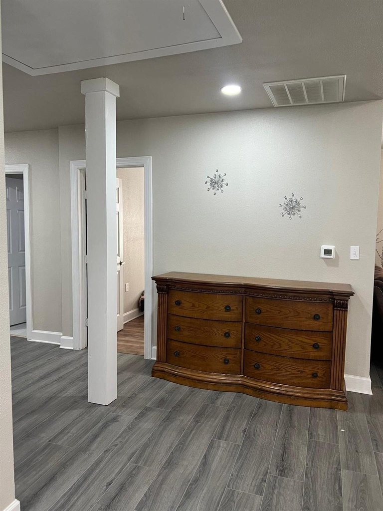 1098 Pecan Valley Drive - Photo 2