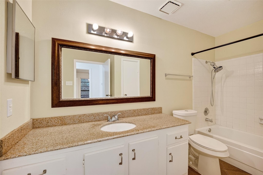 8801 Hammerly Blvd - Photo 10
