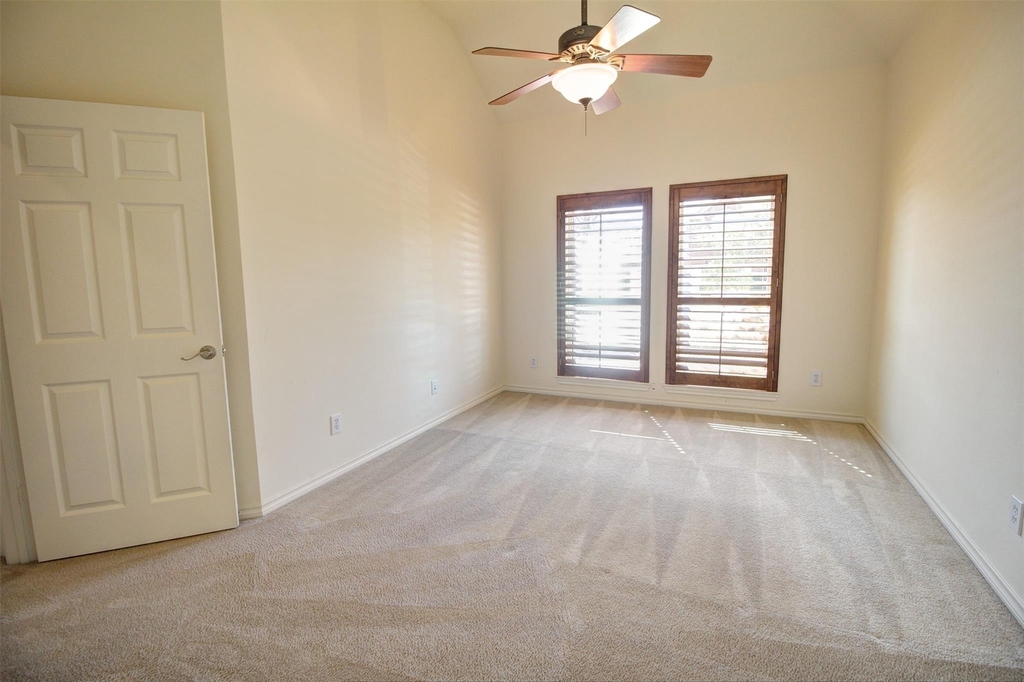 19014 Canyon Frost Drive - Photo 17