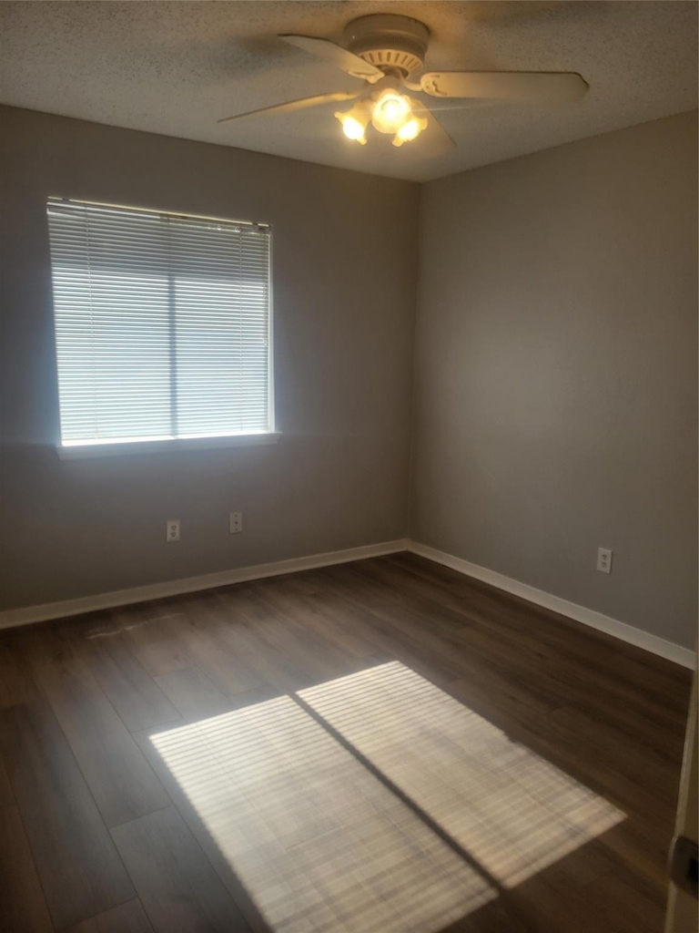 3046 Mosby Drive - Photo 12