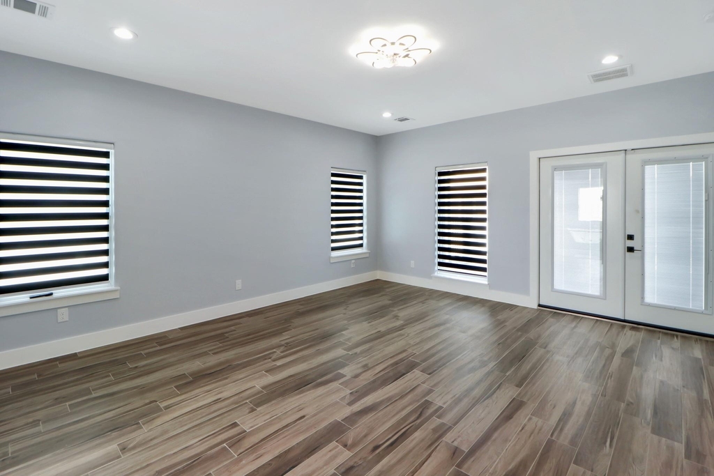 3027 Clinton Drive - Photo 11