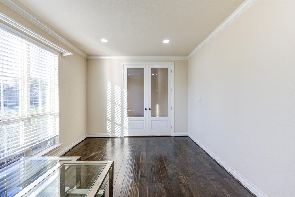 11227 Dunstan Hill Drive - Photo 3