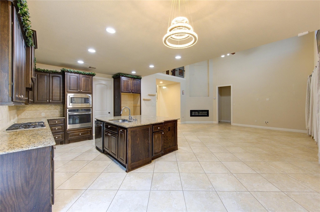 11227 Dunstan Hill Drive - Photo 16