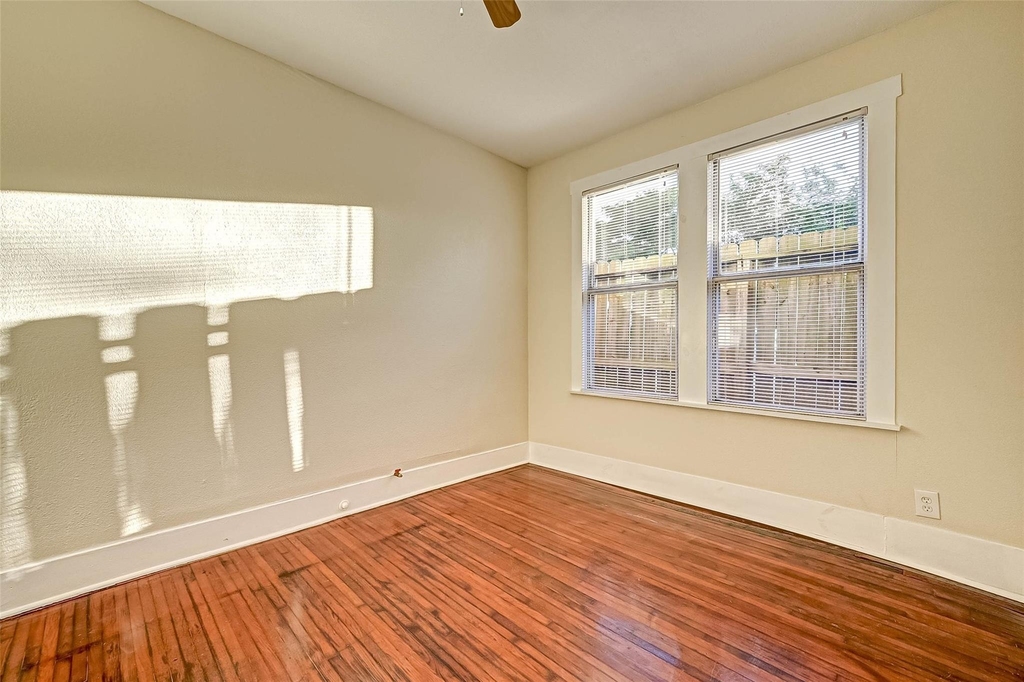 1748 Richmond Avenue - Photo 15