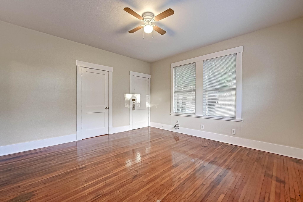 1748 Richmond Avenue - Photo 4