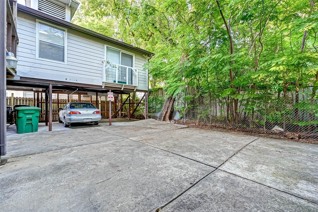 1748 Richmond Avenue - Photo 19