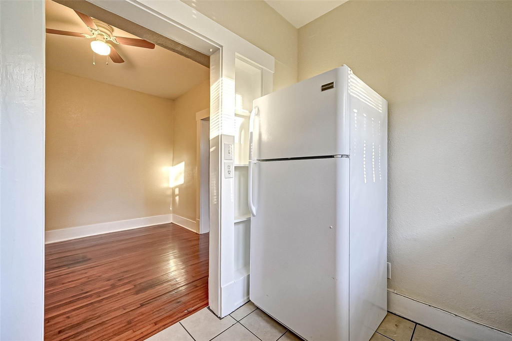 1748 Richmond Avenue - Photo 12