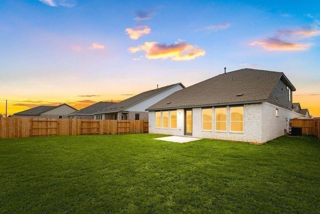 6411 Symphony Wave Dr - Photo 34