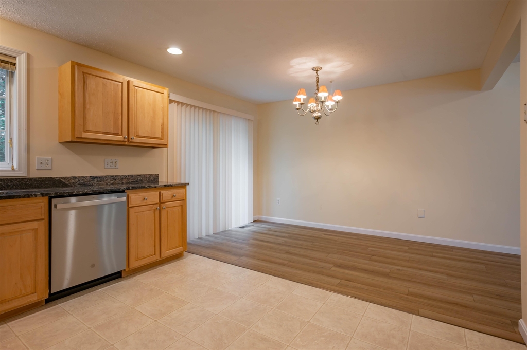 69 Georgetowne - Photo 3