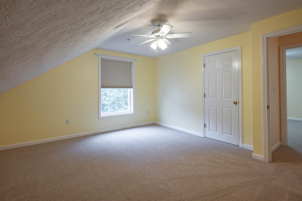 69 Georgetowne - Photo 6