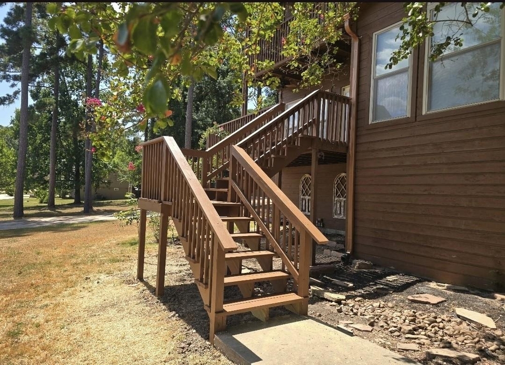 330 Holiday Lane - Photo 2