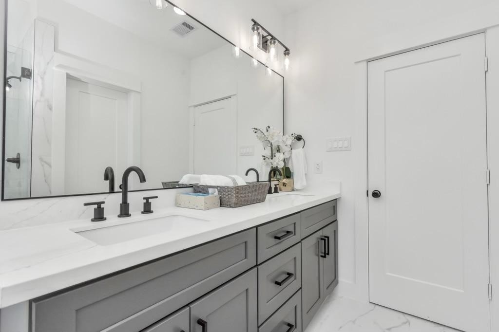 2722 Anita Street - Photo 31