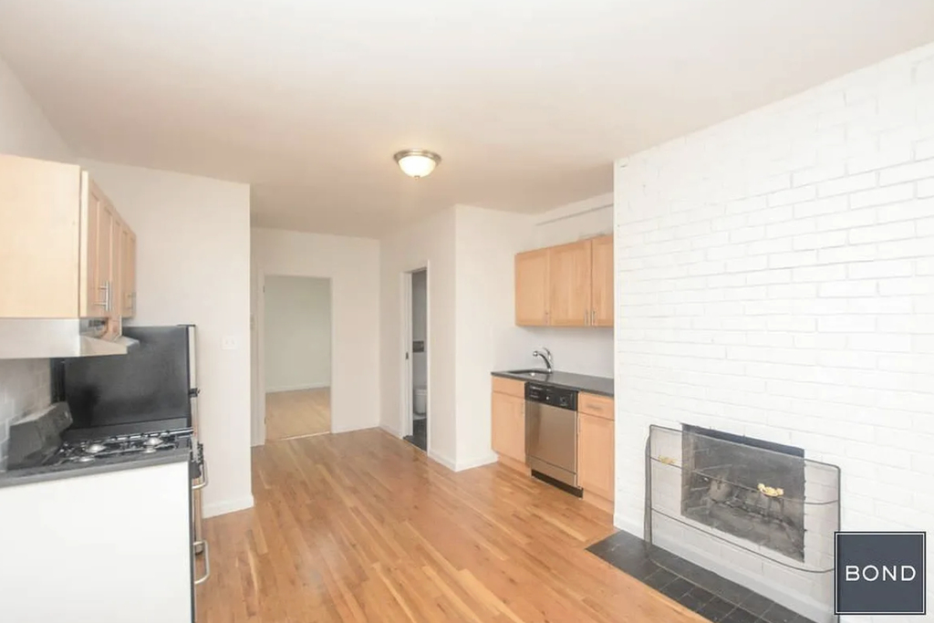240 East 78th Street - Photo 1