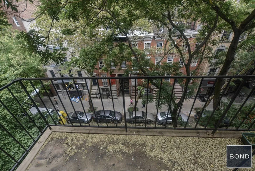 240 East 78th Street - Photo 10