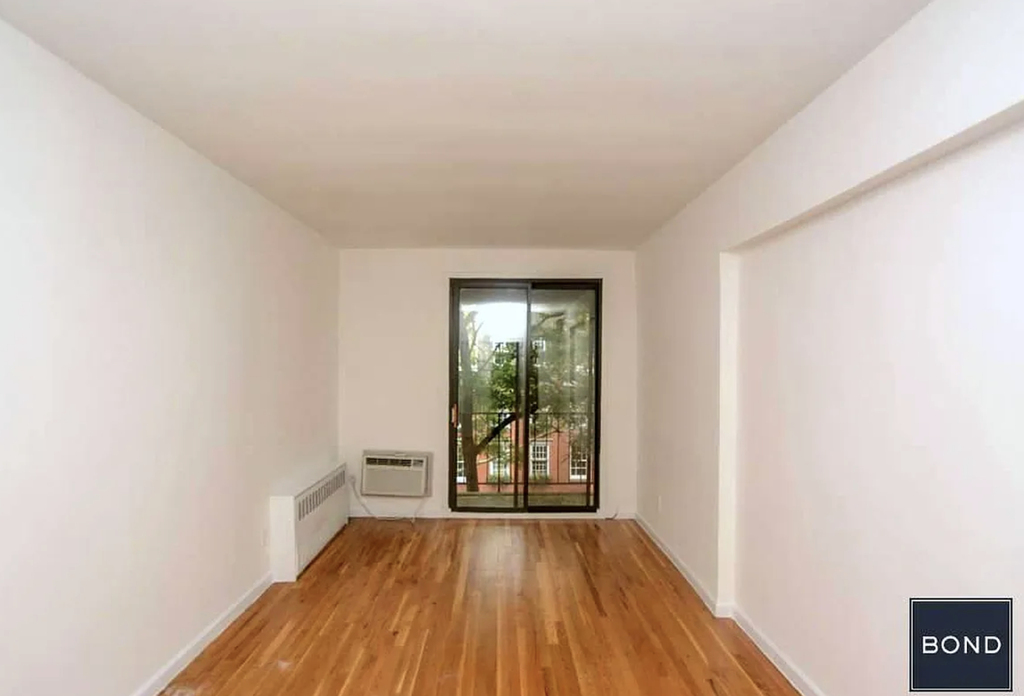 240 East 78th Street - Photo 5