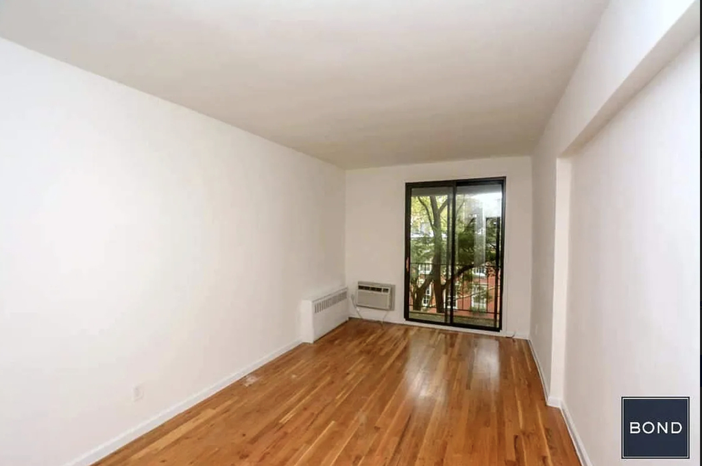 240 East 78th Street - Photo 3