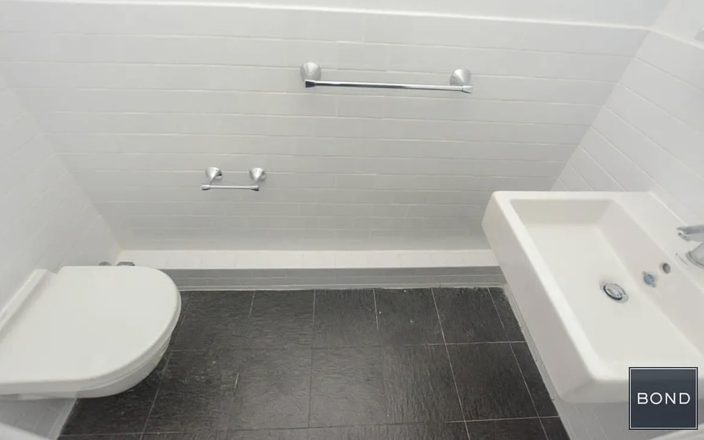 240 East 78th Street - Photo 9