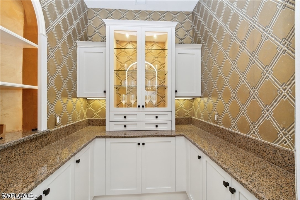 6501 Crown Colony Place - Photo 16