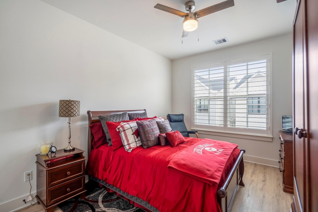 6405 Highland Pine Lane - Photo 33