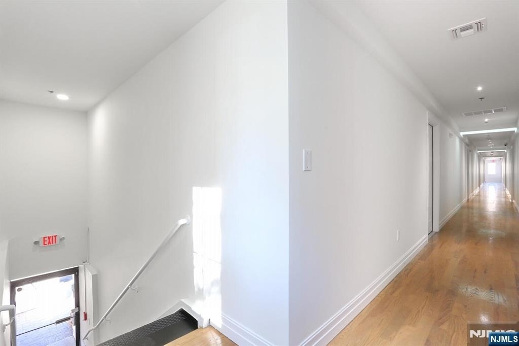160 Terrace - Photo 9
