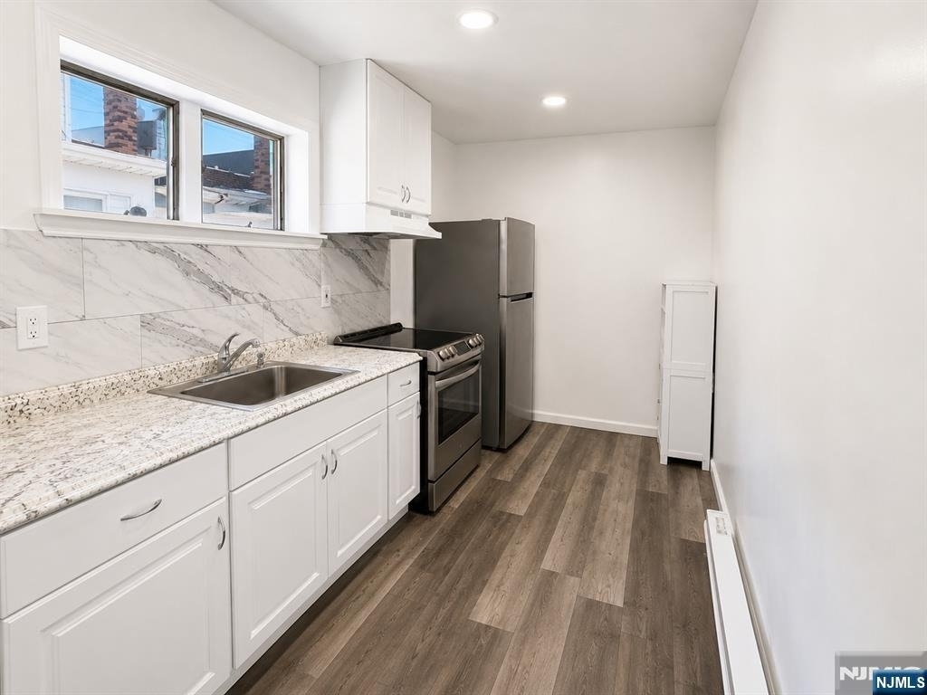 131 Hudson - Photo 0