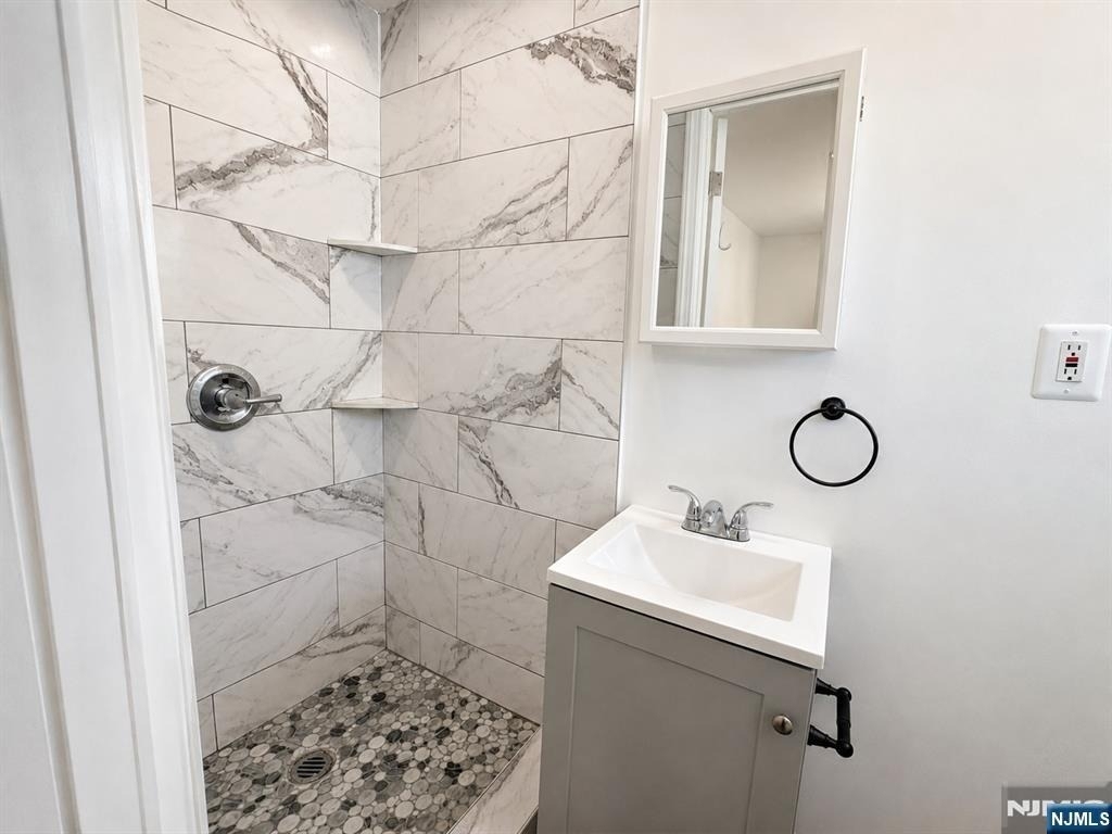 131 Hudson - Photo 4