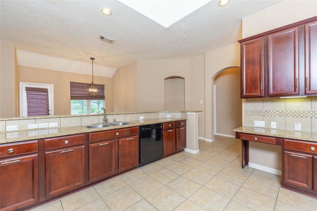 2201 Signal Hill Drive - Photo 9
