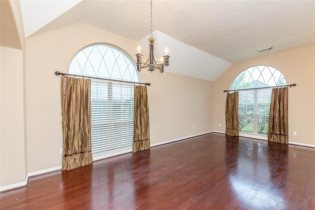 2201 Signal Hill Drive - Photo 17