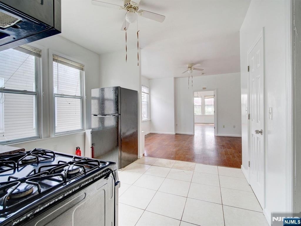 147 Huntington - Photo 5