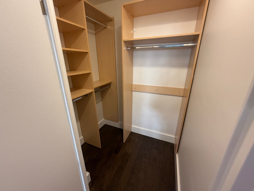 220 East 63rd Street - Photo 4