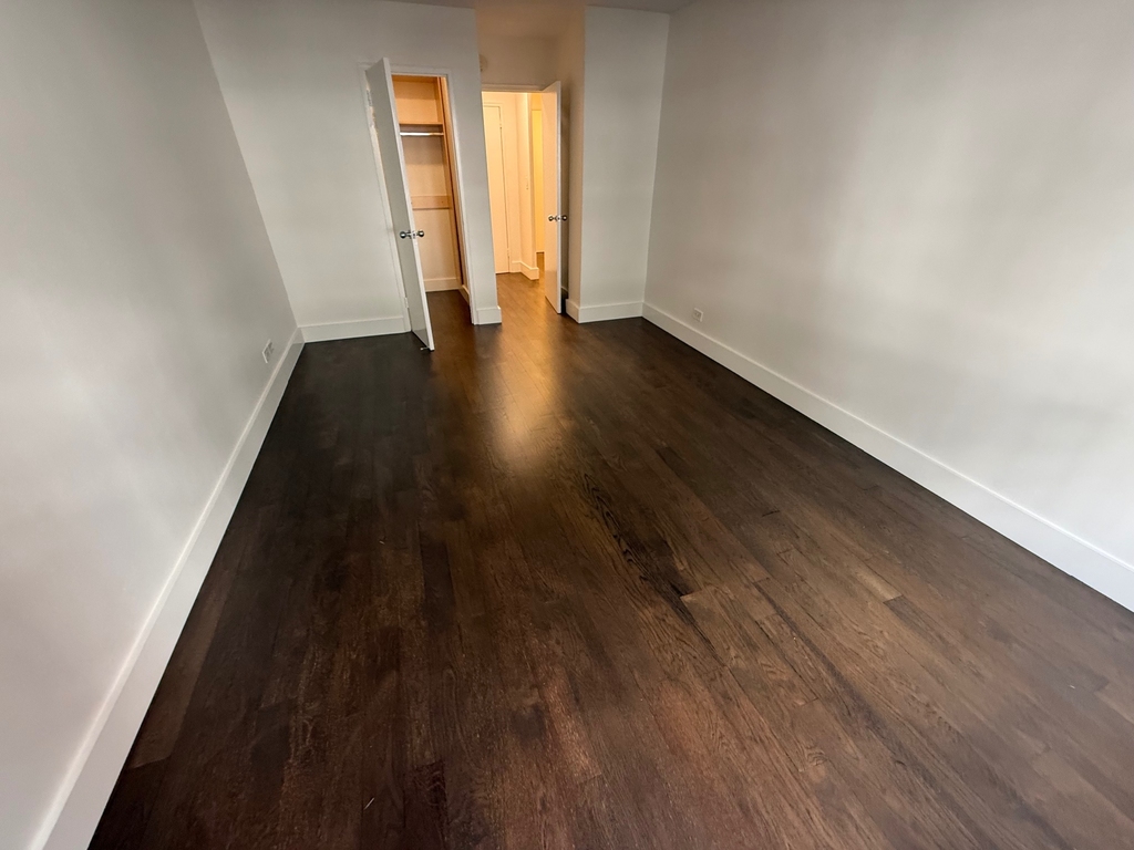 220 East 63rd Street - Photo 5