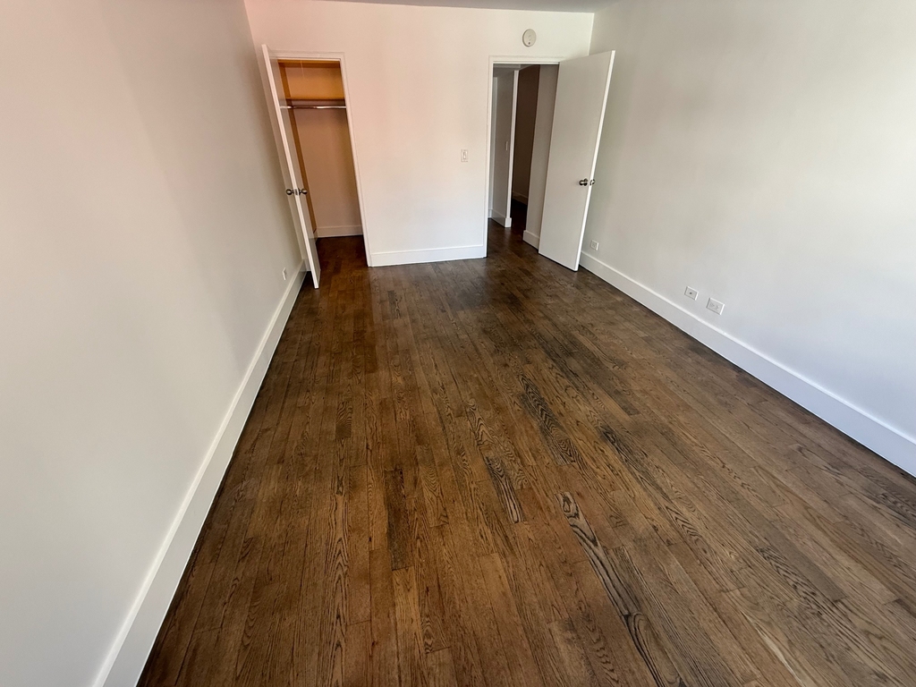 220 East 63rd Street - Photo 5