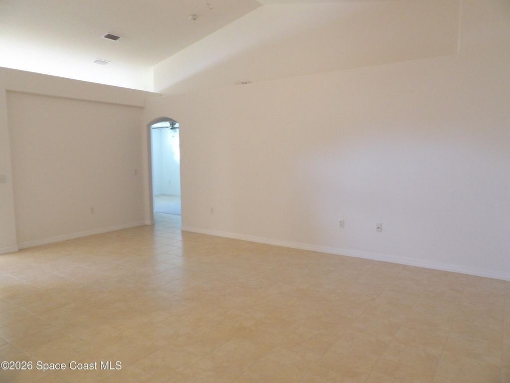 483 Entrada Street Se - Photo 10