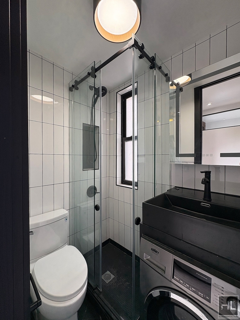 2 Avenue - Photo 8