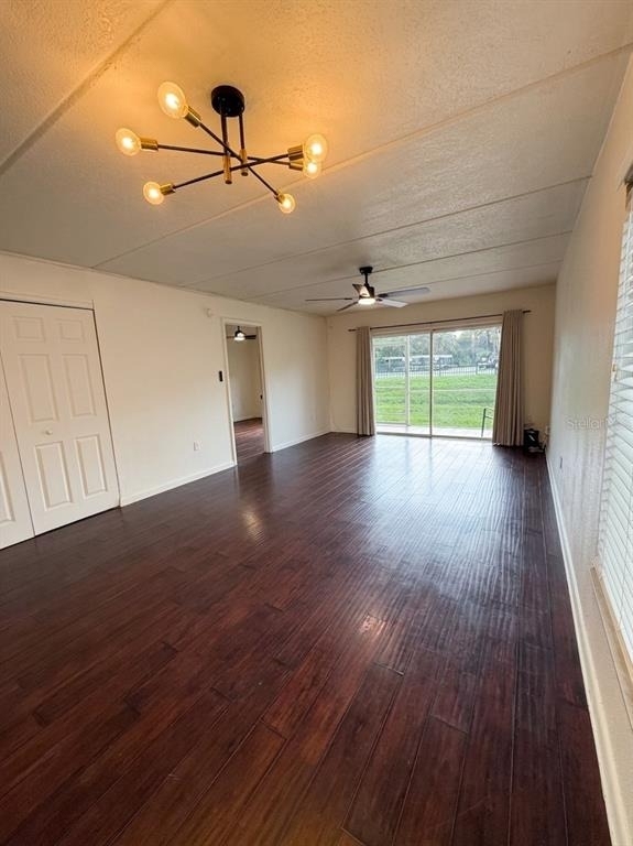 4410 White Pine Avenue - Photo 2