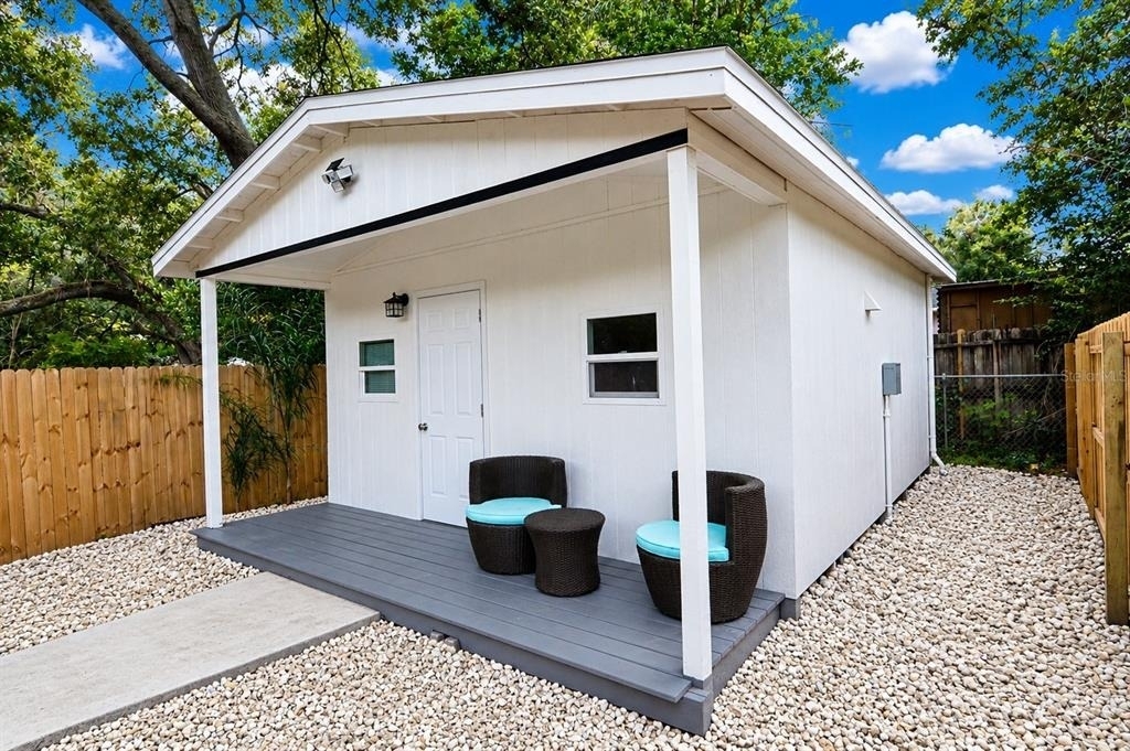 10934 N Boulevard - Photo 4