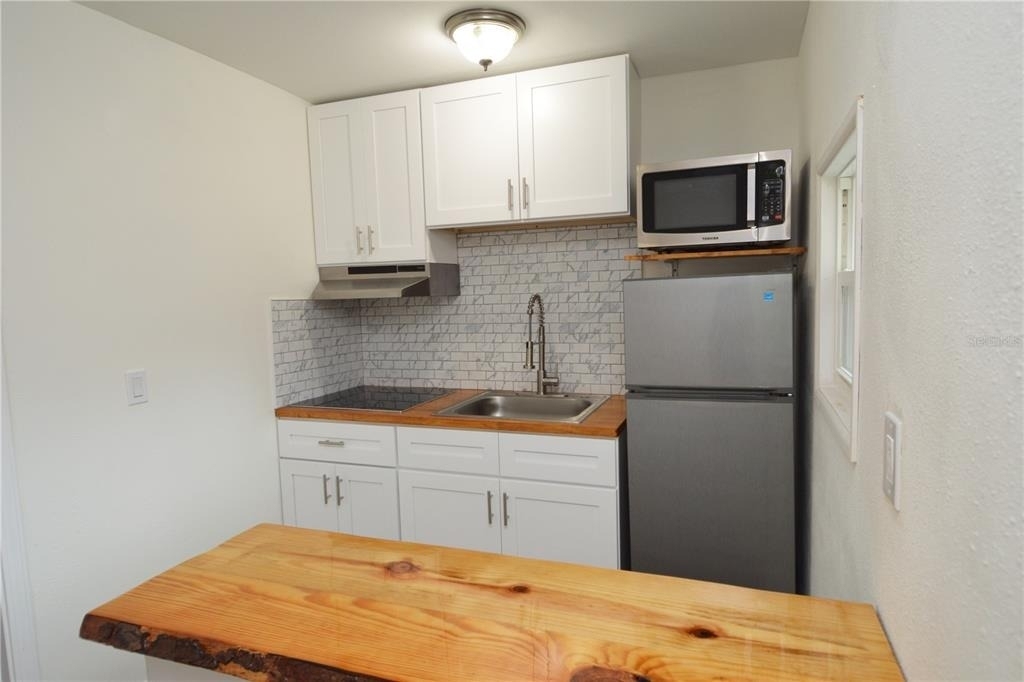 10934 N Boulevard - Photo 12