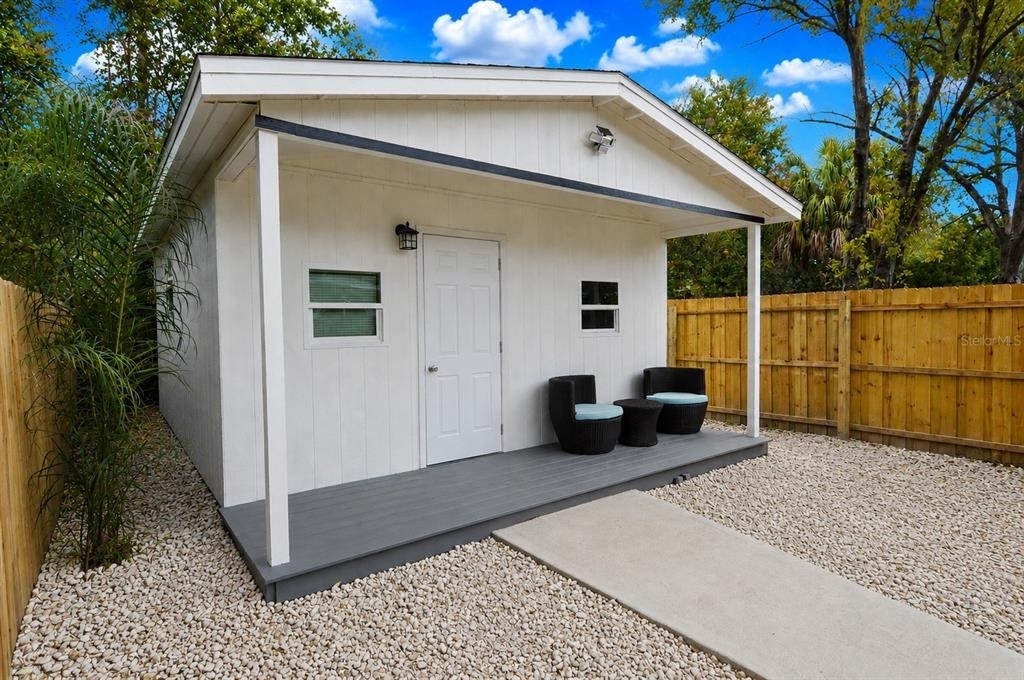 10934 N Boulevard - Photo 6