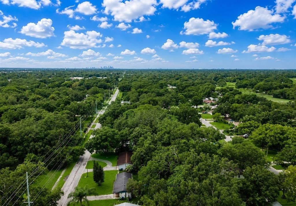 10934 N Boulevard - Photo 34