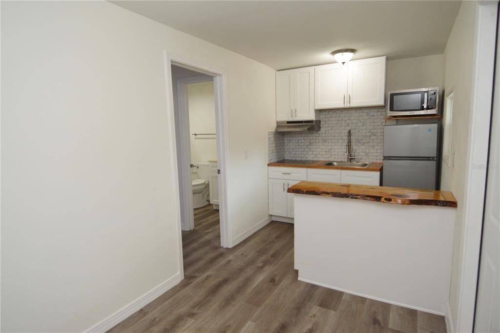 10934 N Boulevard - Photo 13