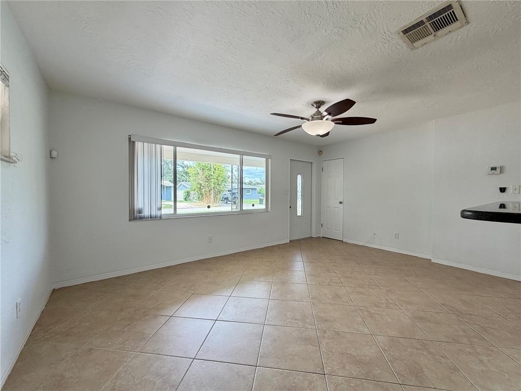5560 14th Avenue N - Photo 6