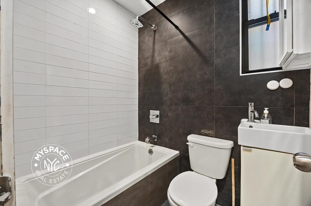 1935 Bergen Street - Photo 9